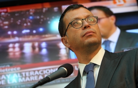 MINISTRO DEL INTERIOR DESTACÓ ACCIONAR DE LOS CHILENOS DURANTE EVACUACIÓN DE BORDES COSTEROS