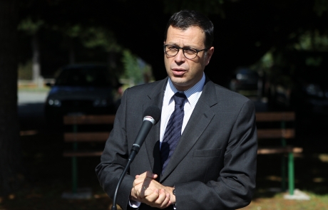 Gobierno compromete apoyo en exhumación de ex presidente Salvador Allende