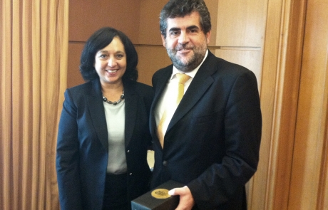 Gobierno identifica prioridades en materia de control de precursores químicos y sella acuerdo de asistencia técnica de la DEA