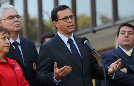 Ministro del Interior y Seguridad Pública verificó decomiso de más de una tonelada de marihuana