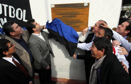 Con masiva presencia de vecinos inauguran multicancha de la Escuela de Fútbol Bam Bam Zamorano de La Legua