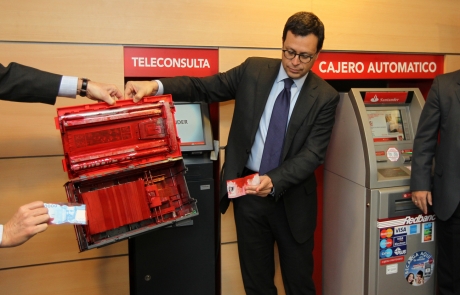 Gobierno implementa sistema de entintado en cajeros automáticos