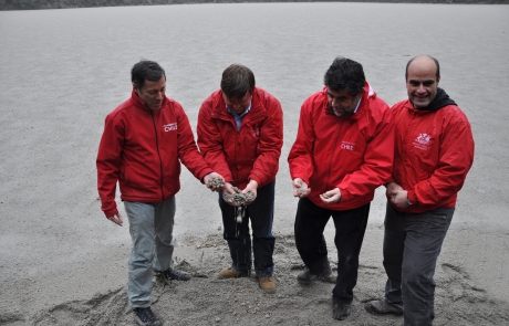 Autoridades del  MOP e Interior inspeccionan cauce del río Gol Gol