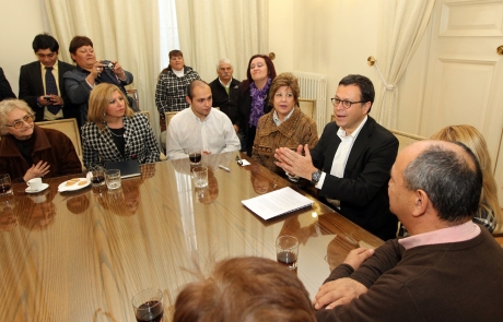 Ministro Hinzpeter anunció proyecto de ley para endurecer penas en contra de encapuchados