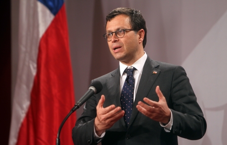 Ministro Rodrigo Hinzpeter destacó coordinación en marcha estudiantil