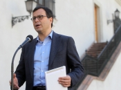 Ministro Rodrigo Hinzpeter realizó un llamado a cuidar Chile