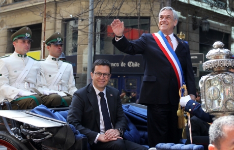 Ministro Hinzpeter destacó actividades de Fiestas Patrias y realizó un llamado a festejar con responsabilidad