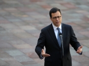 Ministro Hinzpeter anunció que Gobierno invocará ley de Seguridad del Estado por quema de bus