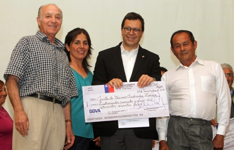 Ministro Rodrigo Hinzpeter lanzó Plan Cuadrante y entregó fondos sociales en Curacaví