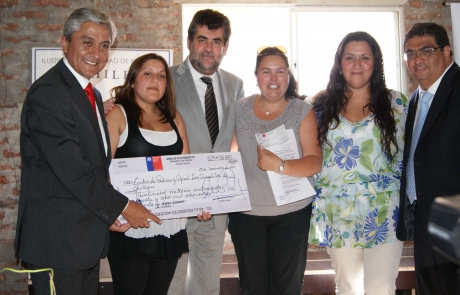 Subsecretario del Interior entregó aportes del Fondo Social Presidente de la República a 17 organizaciones de El Monte y Talagante