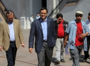 Ministro Hinzpeter se reunió con alcalde de San Joaquín y Consejo de Organizaciones Sociales y Culturales de La Legua