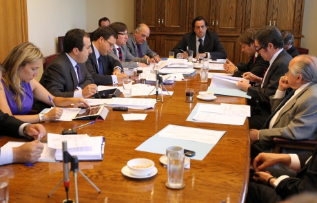 Parlamentarios aprueban Reforma Constitucional que beneficiará a Isla de Pascua y Juan Fernández