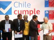 Ministro Rodrigo Hinzpeter entregó pensiones de gracia a ex trabajadores del carbón de Coronel y Lota