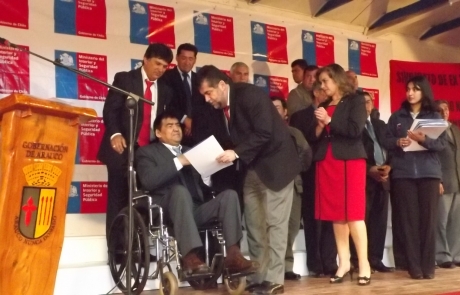 Subsecretario del Interior entrega 200 pensiones de gracia a ex mineros del carbón de Lebu y Curanilahue