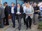 Ministro Hinzpeter se reunió con familiares de brigadistas fallecidos por incendio en la Araucanía