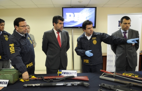 Ministro del Interior y Seguridad Pública (s) destacó operación de la PDI que permitió detener a un sujeto que mantenía peligroso armamento en su domicilio