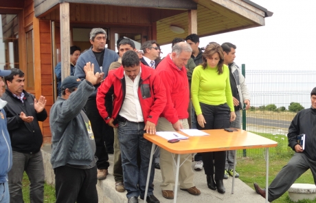 Subsecretario del Interior destacó acuerdo entre autoridades regionales y dirigentes de Pescadores en Melinka