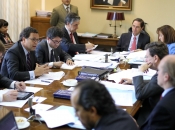 Ministro Rodrigo Hinzpeter asistió a sesión de la Comisión de Constitución, Legislación y Justicia del Senado