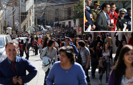 Ministro Hinzpeter monitoreó en Región de Valparaíso mega simulacro de terremoto y tsunami