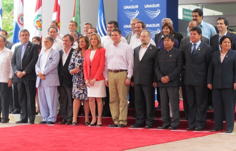 Subsecretario del Interior participa junto al ministro de Defensa en reunión de Unasur