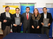 Subsecretario del Interior firma convenio de Asistencia al Migrante Vulnerable con  los municipios de Santiago, Recoleta y Estación Central y  el Servicio Jesuita