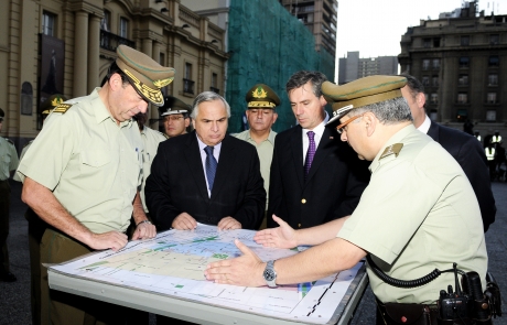 Ministro Chadwick destaca baja de delitos violentos en centro de Santiago y valora acción de  Carabineros en la lucha contra la delincuencia