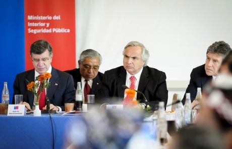 Ministros Chadwick y Lavín revisan avances de la Ley Araucanía junto a parlamentarios de la zona