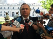 Gobierno critica mal uso de normas jurídicas y constitucionales para acusar al ministro de Educación