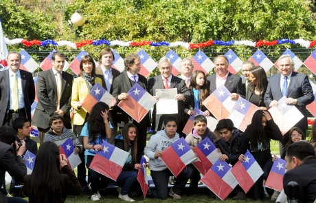 Gobierno promulga ley que sanciona comercialización y uso de hilo curado