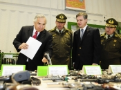 Gobierno valora resultados de la campaña de Carabineros “Vecino, entrega tu arma”