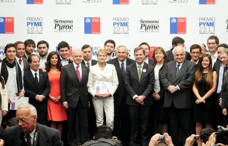 Gobierno hace entrega de los Premios Pyme 2013
