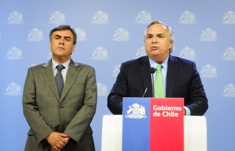 Gobierno firma acuerdo que pone fin al paro municipal