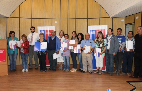 Gobernadora del Bío Bío hizo entrega de 62 subsidios en Quilleco y Antuco