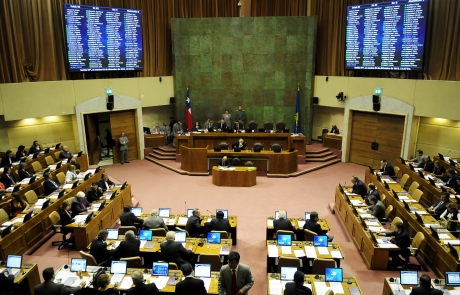 Ministro Chadwick destaca avances legislativos en beneficios para los funcionarios municipales y materias de orden público
