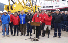 Ministro del Interior encabeza desvarado de última embarcación en Talcahuano